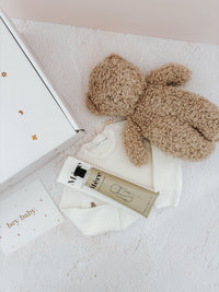 Snuggly Bub Baby Gift Box (Medium)
