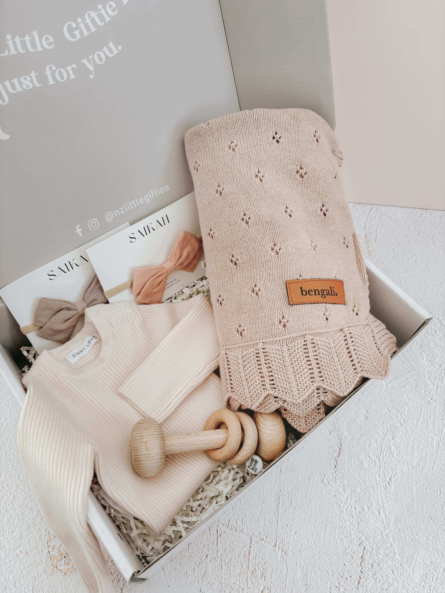 Little Gifties Baby Gift Blush Baby Gift Box (Large)