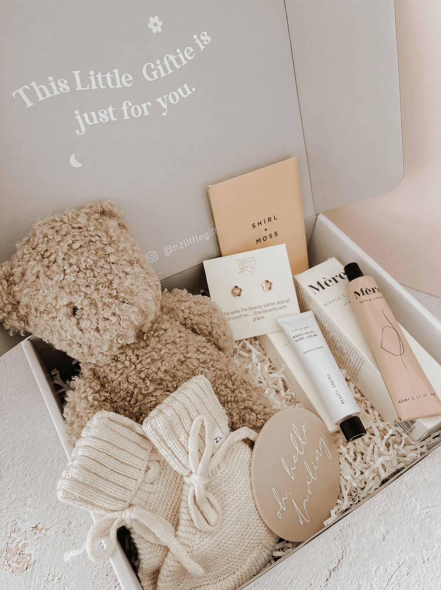 Little Gifties Mum and Baby Gift Mama & Baby Gift Box (Medium)