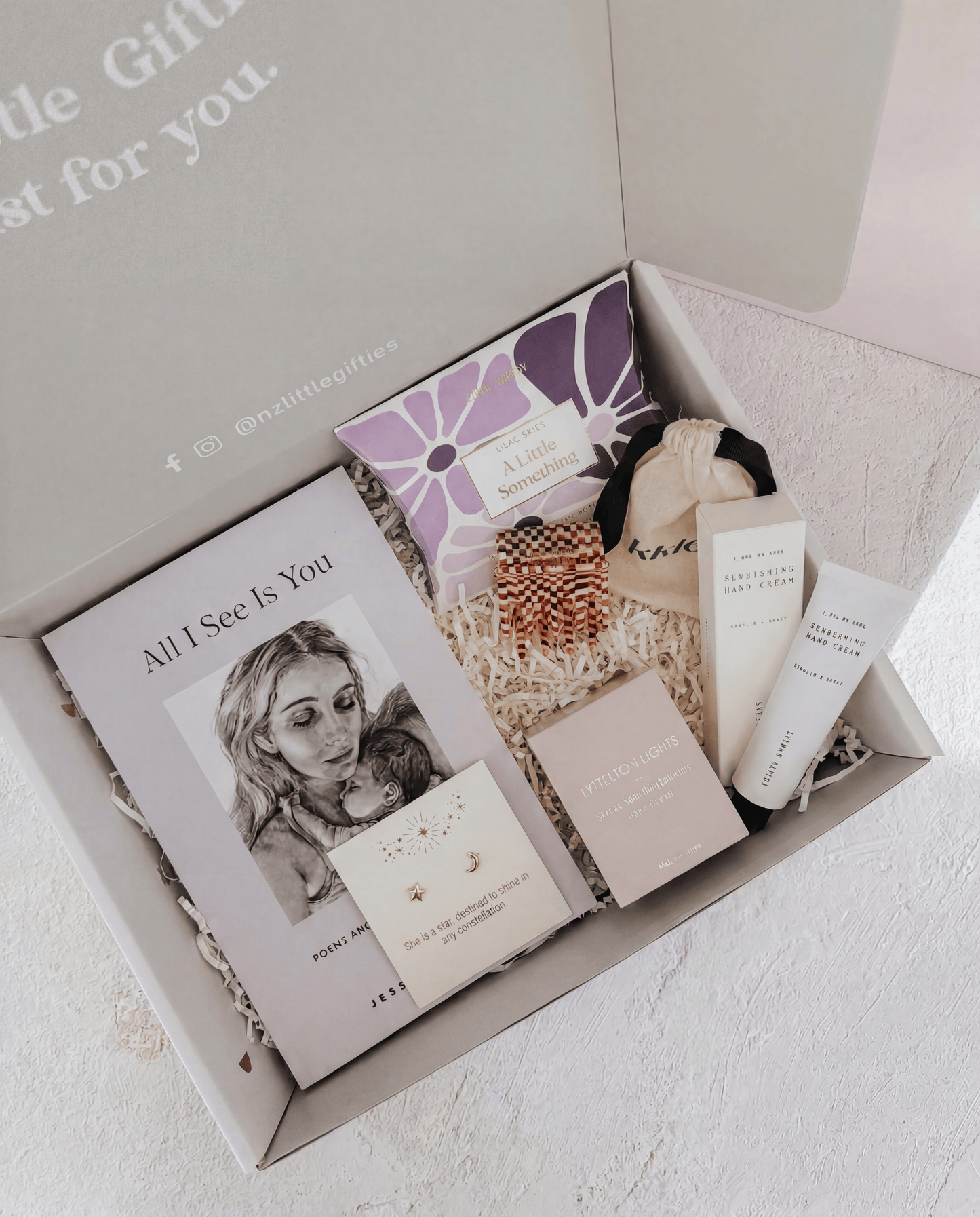 Little Gifties Mum Gift Micro Moments Gift Box (Large)